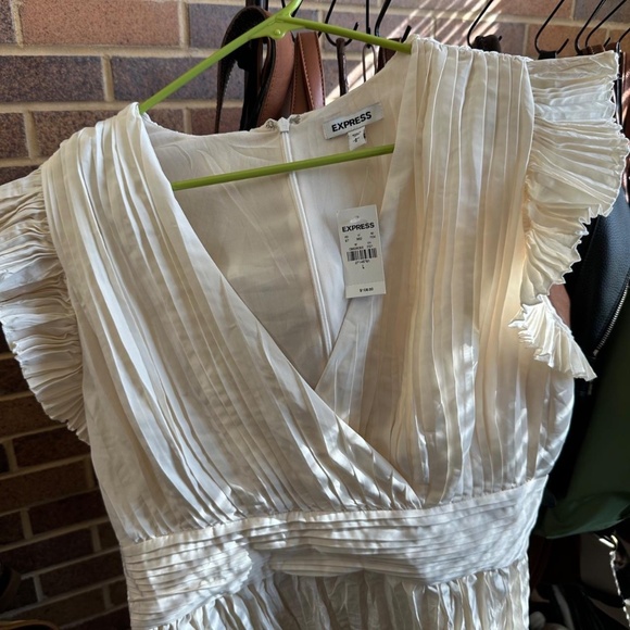 Express Pleated Blouse - Picture 1 of 4